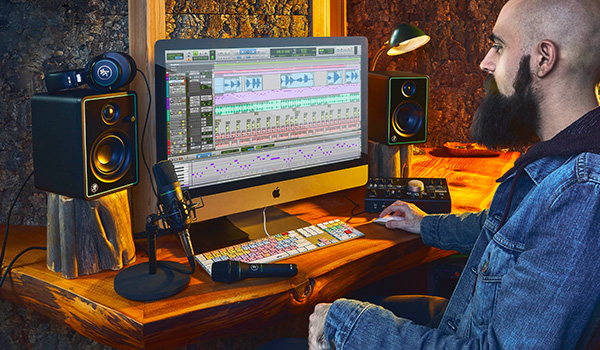 Pro Tools setup with Mackie CR Monitors